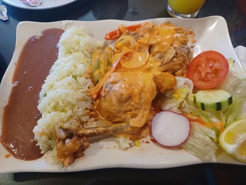 Pollo En Crema